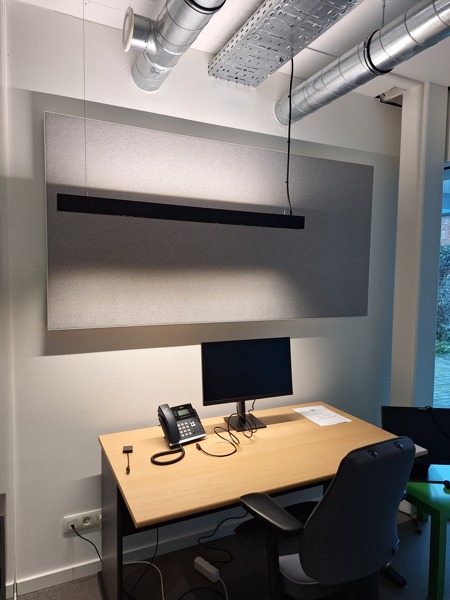 COUSTpanel in small office