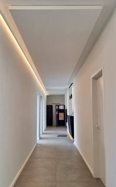 COUSTceiling in gang